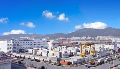 自貿(mào)區(qū)東風助推大連港駛?cè)氚l(fā)展快車道