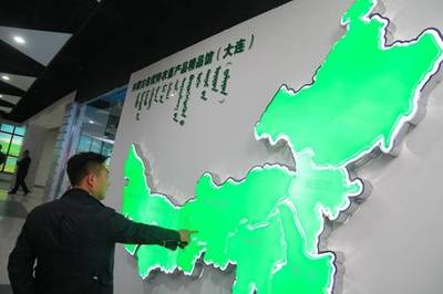 大連市記協愛心采訪團11日奔赴內蒙古援牧救旱